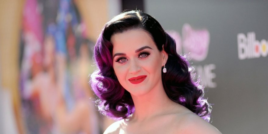 Katy Perry: 'Prens Charles bitkilerine şarkı söylememi istedi'