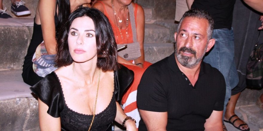 Cem Yılmaz'dan Defne Samyeli'ye 'Serenay Sarıkaya'lı gönderme