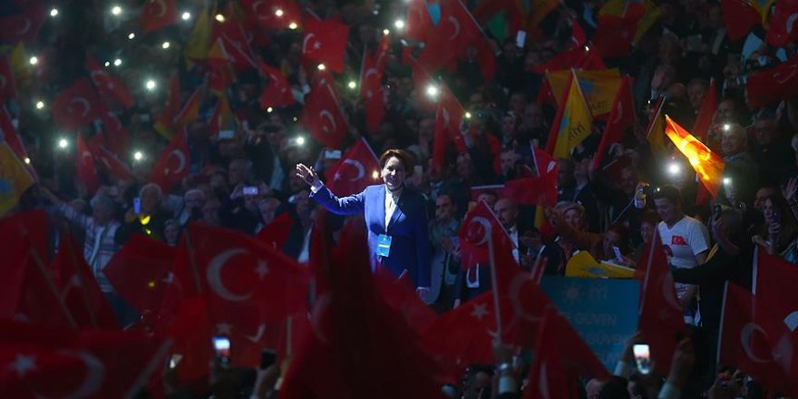 Akşener yeniden genel başkan seçildi