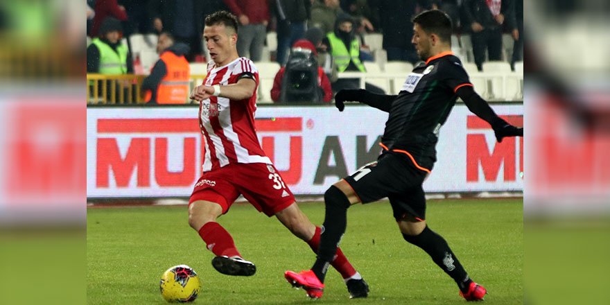 Sivasspor'un 29 haftalık penaltı hasreti sona erdi