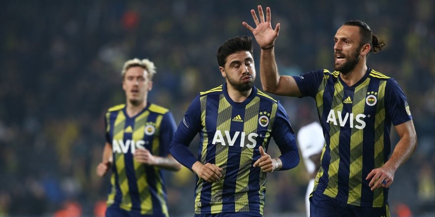 Fenerbahçe 1 puanı son anda kurtardı