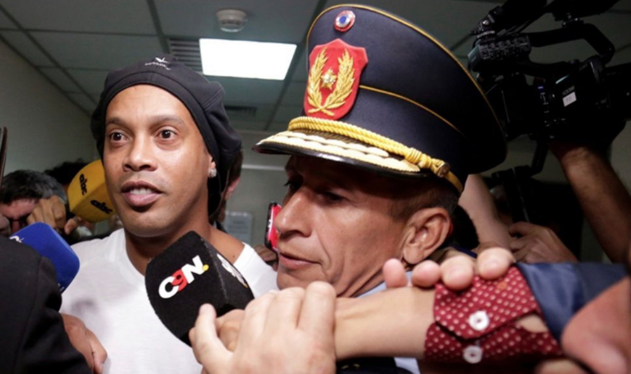 Ronaldinho'nun cezası belli oldu