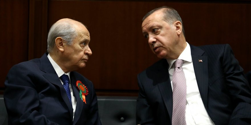 Özgür Özel'den olay yorum: Erdoğan ile Bahçeli aynı bilgisayarı kullanıyor