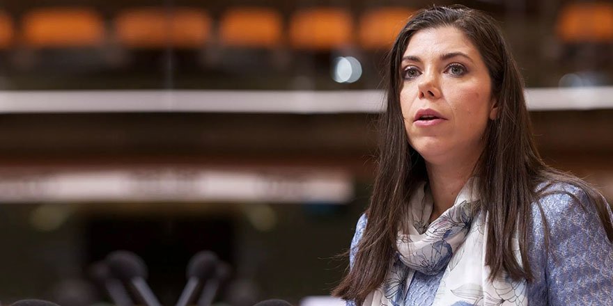 AKP'li eski vekilden çok konuşulacak açıklamalar: Yaşadığı mobbingi anlattı