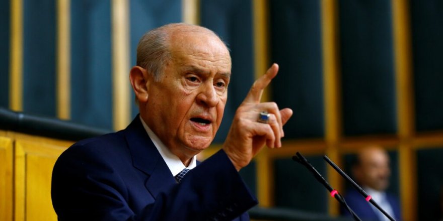 Bahçeli, o belediye başkanının ipini çekti