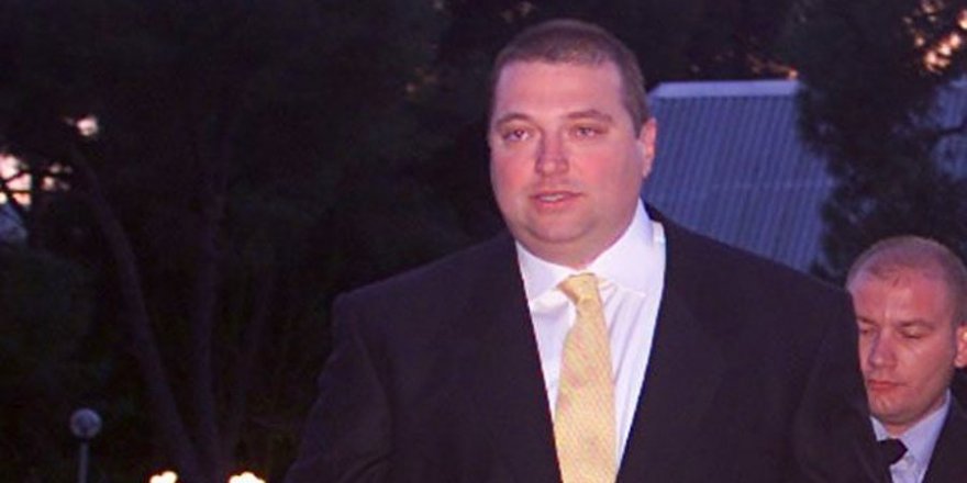 Murat Hakan Uzan kimdir?