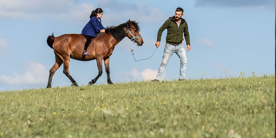 Köylülerin yayla mesaisinde renkli görüntüler