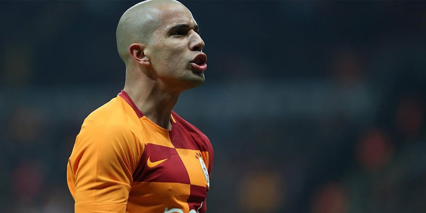 Feghouli'den A Spor yorumcusuna çok sert yanıt