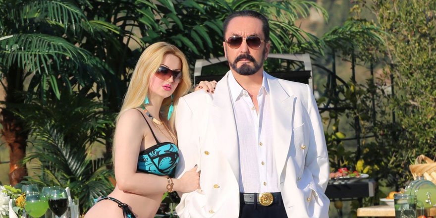 Adnan Oktar'ın maske fobisi