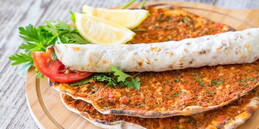 Ünlü iş insanına 2 milyon liralık 'lahmacun' şoku