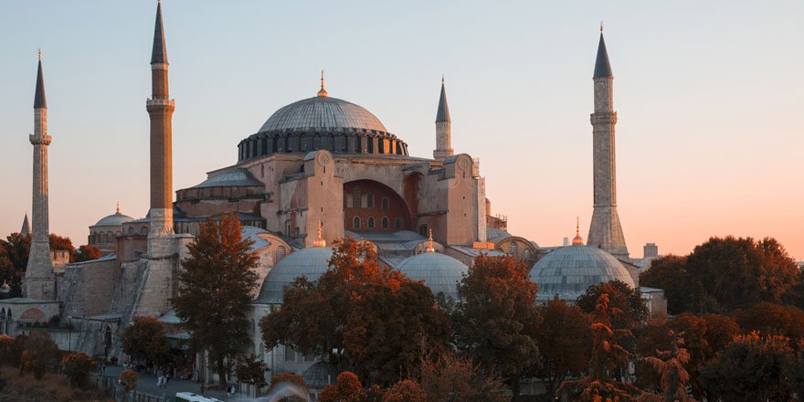 Ayasofya'nın içinden hazırlıklar tamamlanmış son fotoğraf geldi