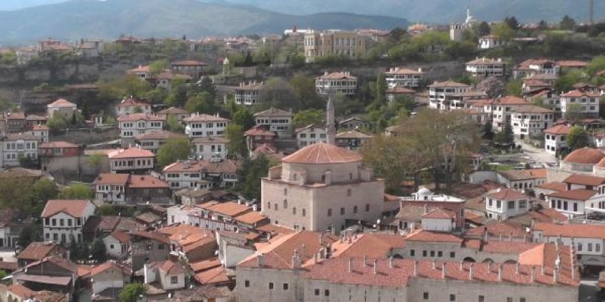 Ziyaretçi akınına uğruyordu... Bayramda otel ve konaklarda fiyat indirimi