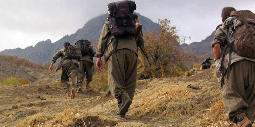 YPG hem işgal ediyor hem gasp ediyor 