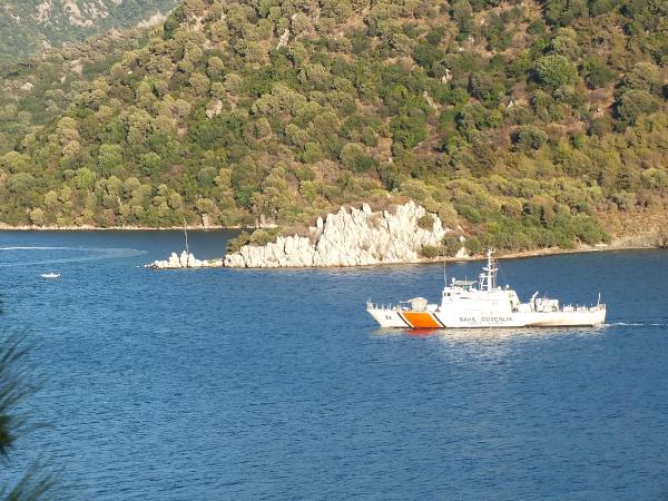 Yunanistan rahat durmuyor! Ateş açıldı, yaralılar var