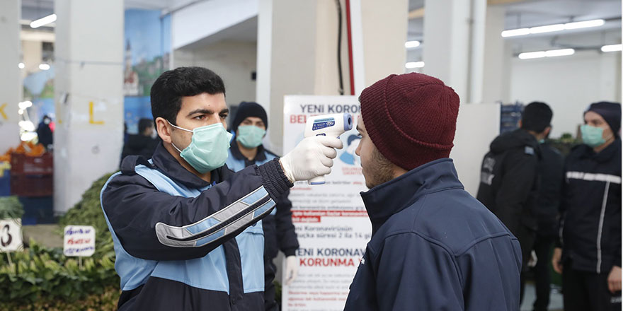 Karantinada olması gereken vatandaşı kimlik kontrolü ele verdi