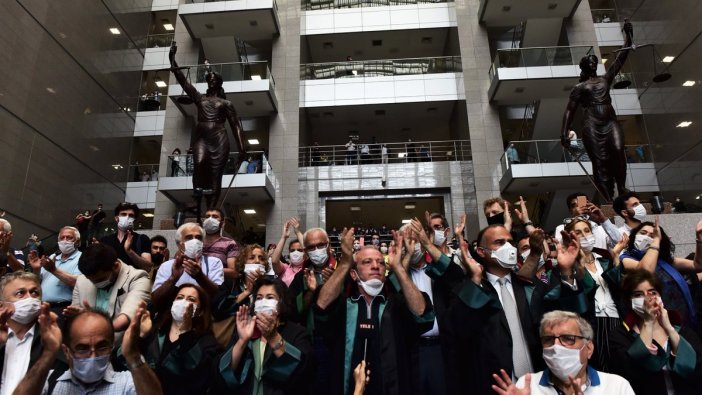 AKP’ye İstanbul ve Ankara’dan kötü haber!