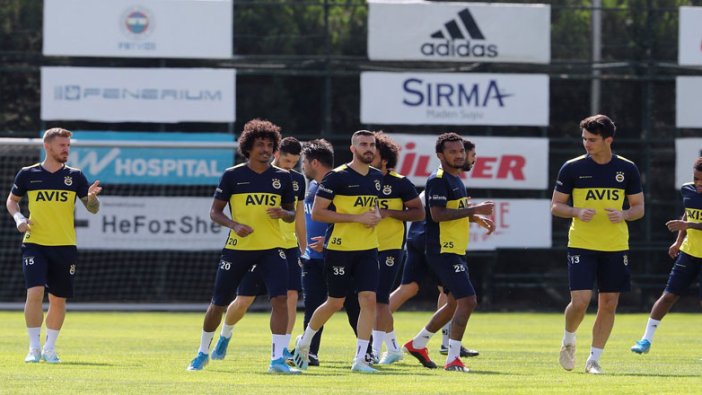 Fenerbahçe'de deprem! Yıldız oyuncuyla yollar ayrılıyor