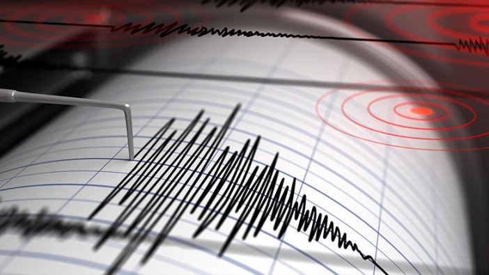 Antalya'da korkutan deprem