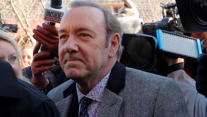 Kevin Spacey tecavüz, darp, sarkıntılık ve istismarla suçlanıyor