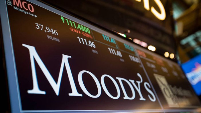 Moody's Türkiye'nin kredi notunu düşürdü