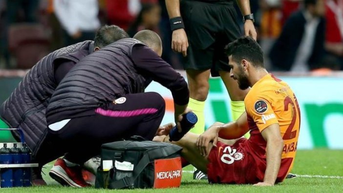 Galatasaray'a Emre Akbaba'dan kötü haber