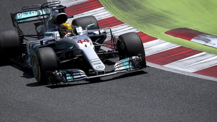 Rusya'da kazanan Hamilton