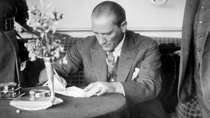 Atatürk'ün bir çocuğa yazdığı kayıp mektup bakın nerede bulundu