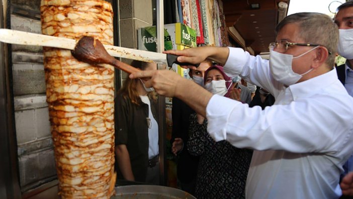 Gelecek Partisi'nden Denizli Valisi'ne Ahmet Davutoğlu fotoğraflı yanıt