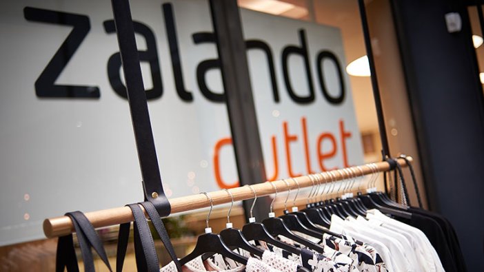 Moda devi Tommy Hilfiger ile Zalando internetten ikinci el kıyafet satacak