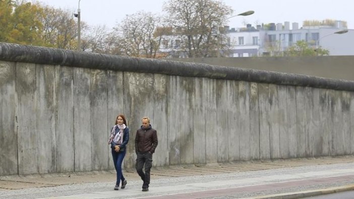 Berlin Duvarı’nın yıkılışının 29. yıl dönümü