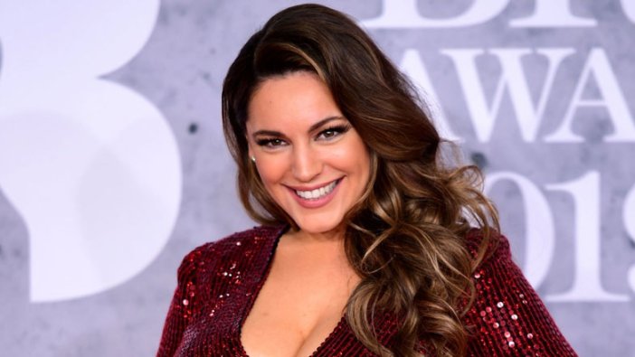 Kelly Brook kilolarıyla barıştı!