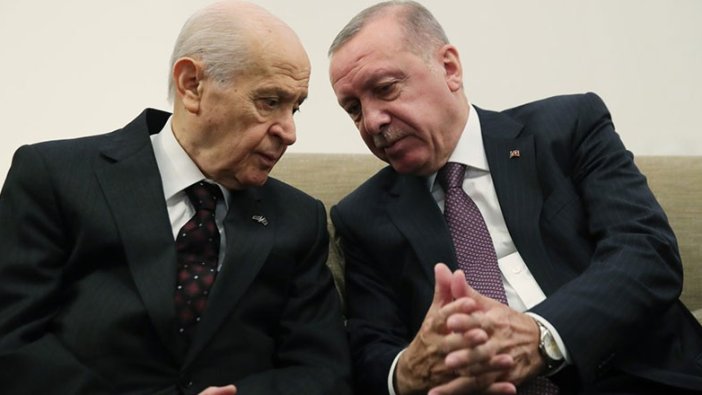 Ünlü anket şirketi başkanı İbrahim Uslu, Erdoğan ile Bahçeli'nin ters düştüğü konuyu açıkladı