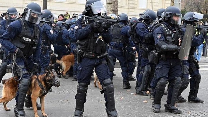 Paris'i 8 bin polis koruyacak