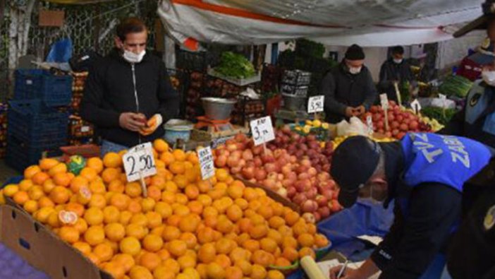 Tuzla'da bir esnaf maske takmama cezasını yememek için direndi