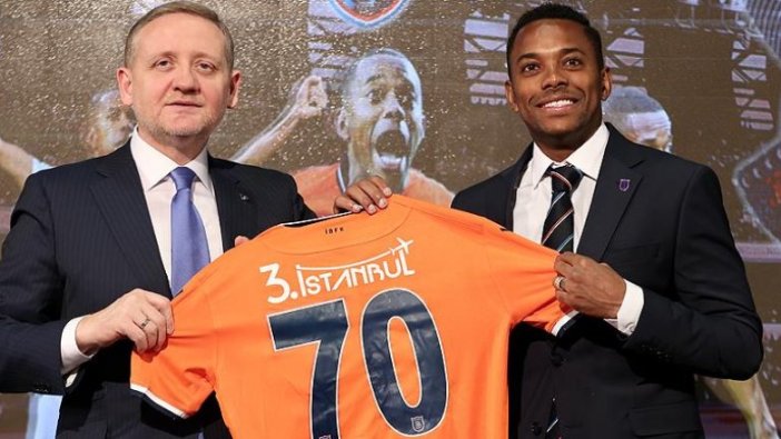 Robinho, resmen Medipol Başakşehir'de