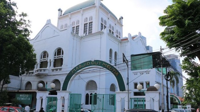 Endonezya'da minaresi ve kubbesi olmayan cami: Cut Meutia