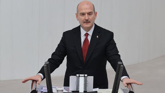 Süleyman Soylu kürsüde gözyaşlarını tutamadı! Şehit annesinin kendisine neler söylediği anlattı