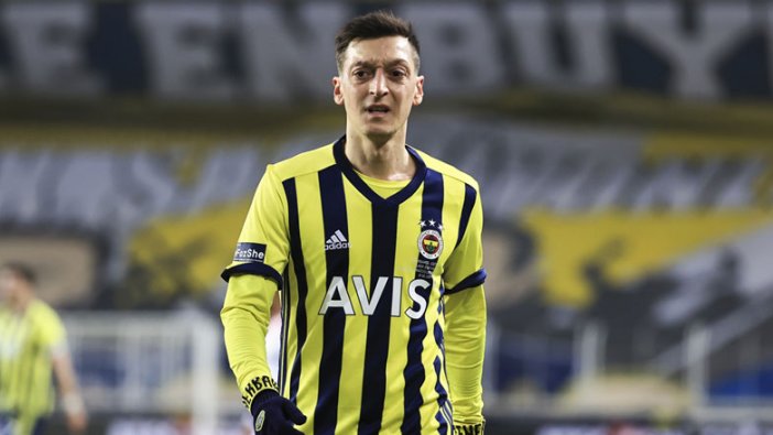 Mesut Özil'in İstiklal Marşı okuması Alman basınında