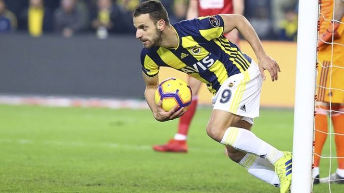 Soldado'dan Ersun Yanal'a övgü