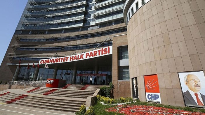 CHP'li Özgür Özel'den Levent Gültekin'e saldırıya tepki