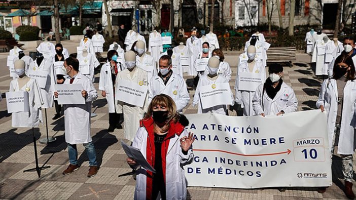 Madrid’de doktorlar süresiz greve gitti