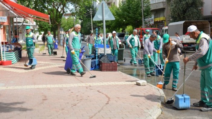 Temizlik işçisi olabilmek için üniversite mezunlarından rekor başvuru!