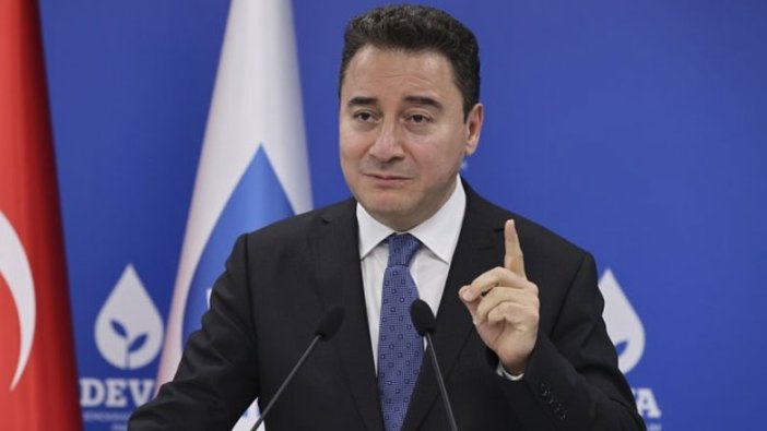 Ali Babacan müdahale etti: DEVA Partisi kongresinde gazeteciler ve görevliler arasında gerginlik!