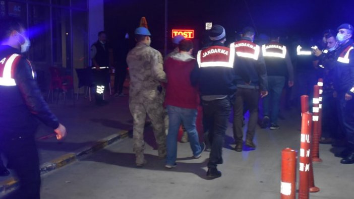 KKTC de dahil olmak üzere İzmir merkezli 53 ilde FETÖ operasyonu