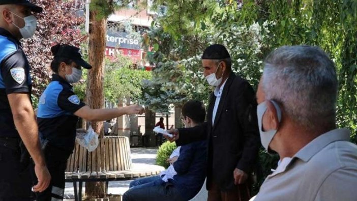 Kısıtlamalarla ilgili merak edilen tüm sorulara yanıt verdi! İçişleri Bakanlığı'ndan kritik açıklama