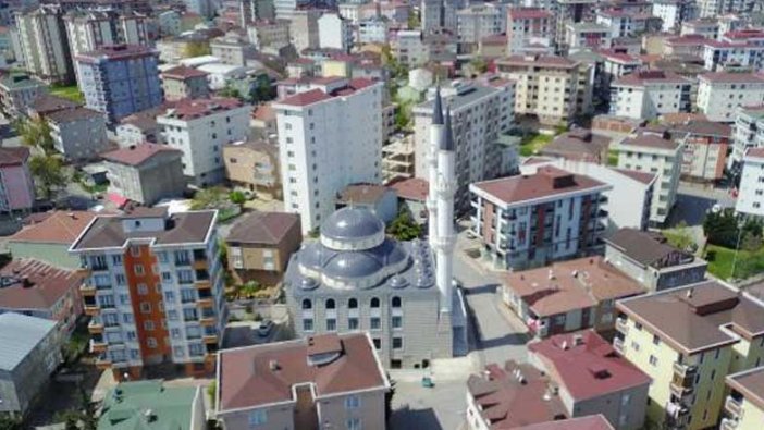 İftarlarını 10 dakika önce açtılar! Çekmeköy'de erken ezan iddiası