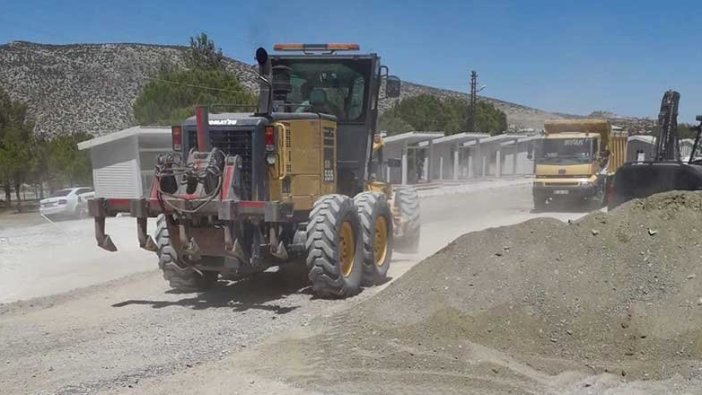 Salda Gölü çevresinde Millet Bahçesi  inşaatı gölün çevresini şantiye alanına çevirdi