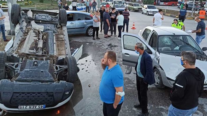 Manisa’da zincirleme kaza