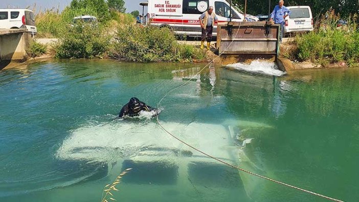 Adana'da otomobil kanala düştü!