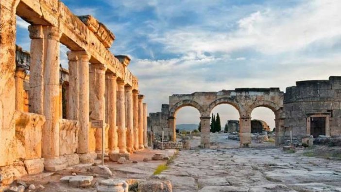 Pamukkale'de 'yer altına açılan Cehennem Kapısı'nın gizemi sonunda çözüldü